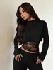 Moda femenina transfronteriza: nueva, a la moda, estilo chica hot, cuello redondo, manga larga, camiseta, look de dos piezas para mujer, patchwork de encaje, top corto