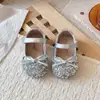 Zapatos de Princesa para Niñas Brillo Pedrería Zapatos Pequeños de Cuero 2026 Nuevos Zapatos Infantiles Zapatos de Cristal Planos Plateados Punta Redonda Mary Janes