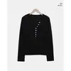 En stock estilo coreano ins Otoño cuello Henry temperamento perezoso botón de concha manga larga suéter de punto mujer manga larga top básico
