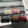 Bolsa de Mão Casual Pequena Feminina 2026 Nova Simples de Alto Valor Bolsa Quadrada Pequena Estilosa Sensação Relaxada Bolsa Transversal