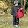 Jaqueta de Outono para Meninos Três em Um Corta-vento Roupas Infantis Estilo Primavera e Outono Roupa Superior à Prova de Vento e Impermeável para Bebês Roupa de Exterior para Meninos