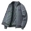 Nueva chaqueta casual de invierno para hombre con acolchado de algodón a prueba de viento con múltiples bolsillos talla grande para hombre chaqueta con clip acolchada de algodón para hombre 8956A