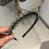 Nueva Diadema Antideslizante con Dientes de Pedrería 2025 para Mujer, Versátil para Lavado de Cara, Diadema Cruzada para Recoger Pelo Estilo Celebridad de Internet