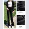 Jeans Micro-Lar de Cintura Alta Preto Feminino Outono e Inverno 2024 Novo Slim-fit Emagrecedor Retro Americano Calça Flare com Forro de Fleece