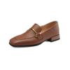 Fivela de metal estilo inglês literário dentro e fora Mocassins de couro completos 2023 Primavera Salto baixo Bico quadrado Sapatos de couro pequenos Sapatos de couro de camada única para mulheres