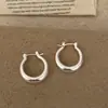 Estilo Coreano Lujo Ligero Sentido de Alta Gama Explosivo Simples Pendientes de Aro Lisos Elegantes para Mujer Combinan con Todo Diseño de Nicho Sentido de Estilo Frío Pendientes