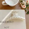 Elegante pinza para el pelo de tamaño grande para cabello grueso, pinza para el pelo simple nueva, pinza de tiburón para la parte posterior de la cabeza, accesorio para el pelo de cachorro de dibujos animados con galleta