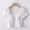Uma geração de cabelo com peito à mostra umbigo gola quadrada manga curta feminina verão fino sem sutiã base pode ser usada por fora da blusa
