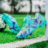 2026 Nuevas Botas de Fútbol para Niñas y Niños Tacos Largos Tacos para Césped Infantil Rosa Hebilla Giratoria Zapatos de Competición y Entrenamiento