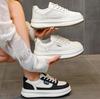 Zapatillas Deportivas Blancas de Suela Gruesa 2025 Otoño Nuevas Deportivas Casuales Versátiles Zapatillas Populares Planas que Aumentan la Altura