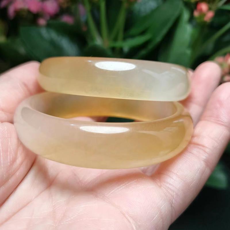 c7e704ffbd487cf18727fae7d34071