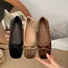 Nueva colección otoño 2026: Mocasines de punta cuadrada con forro de terciopelo, tacón oculto y detalle de lazo, de estilo francés, perfectos para mujer y fáciles de combinar con cualquier atuendo.