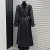 Abrigo Nuevo Estilo Primavera y Otoño 2026, Sencillo y de Alta Gama, Gabardina Larga de Cuero con Solapa de Traje, Holgada, con Cinturón, para Mujer