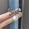 Broche de Tulipán y Rosa con Incrustaciones de Diamantes Baño de Oro Real Diseño de Nicho Elegante Ramillete Joyería para Ropa Anti-luz