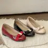 Zapatos Planos de Deslizamiento Exquisitos y Dulces para el Viaje Diario de Mujer Verano 2026 Zapatos Planos con Tacón Oculto y Lazo con una Vibración Suave y Elegante
