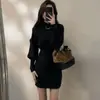 Vestido de manga de farol plisada estilo coreano con cuello semi-alto para mujer, diseño de otoño, prenda interior, cintura ajustada, ceñido a la cadera, falda corta