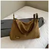 Bolsa Grande de Grande Capacidade Estilo Preguiçoso para Mulheres 2025 Nova de Inverno Retrô Versátil Bolsa de Ombro de Alta Qualidade Bolsa Tote para o Dia a Dia