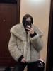 Aliexpress Roupa de Pele Feminina Nova Outono e Inverno Peluda Tingida Pele de Raposa Roupa de Pele Fashionável Quente Roupa de Pele
