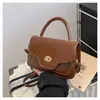 Bolsa Pequena Portátil de Textura de Alta Qualidade Feminina 2025 Nova Moda Bolsa de Ombro Luxo Leve Estilo Coreano Versátil Bolsa Transversal para o Dia a Dia