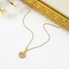 Collar de Mujer Tendencia en Tiktok Celebridad de Internet Lujo Ligero Gama Alta Cadena para Clavícula Gargantilla de Acero de Titanio Comercio Electrónico Transfronterizo Europeo y Americano Venta al por Mayor