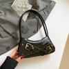 Bolsa de Nicho 2025 Nova Moda Retrô Bolsa de Braço de Garota Popular Bolsa de Motocicleta Bolsa de Ombro Único Versátil Bolsa Baguette para Mulheres