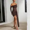 Amazon Transfronterizo Europeo y Americano 2026 Nueva Ropa para Mujer Elegante y con Estilo Vestido de Malla de un Hombro con Cintas Fluidas y Corte Ajustado