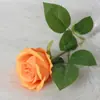Flores de Seda de Rosa de Simulación al por Mayor Adornos de Decoración para el Hogar Sala de Estar Rosa Roja Individual Artificial Ramo Falso