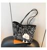 Bolso de lona con grafiti para mujer, bandolera de hombro para ir al trabajo, de gran capacidad, para otoño de 2024, venta al por mayor
