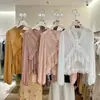 Se White Label - Blusa de Manga Larga con Cuello en V y Adorno de Encaje Suave Estilo Hermana Coreana 89680
