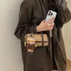 Bolso tipo Boston simple, elegante y único para mujer, nueva colección 2026, diseño de alta calidad, adecuado para el trabajo, para ir y venir, y como bolso de hombro o bolso cruzado