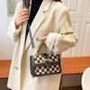 2026 Nova Bolsa Pequena Quadrada Xadrez Retrô, Moderna, Casual, Versátil, Bolsa de Ombro Simples Feminina, Bolsa de Mão de Nicho, Bolsa Transversal
