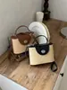 Bolsa de Palha Trançada para Mulheres Verão 2026 Bolsa de Mão Patchwork Bolsa Transversal Estilo Retrô Francês Estilo de Férias Design de Nicho Bolsa de Ombro