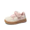 Sapatos Infantis de Solado Macio 2026 Outono Novo Cabedal de Couro Sapatos Esportivos para Meninas Unissex Sapatos Forrest Gump Tendência