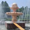Fuente Escultura de Piedra Personalizada Bola Feng Shui Rojo Atardecer Tazón Rociador de Agua Piedra Amarilla Óxido Estanque Pantalones con Bolsillo de Parche Plaza del Parque Estanque de Peces Agua Fluyendo