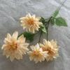Dalia larga de 4 cabezas, simulación de flores, diseño de salón de bodas, flores falsas, flores de camino de boda, flores de seda para el hogar, venta al por mayor