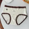 A9869 Estampado de Leopardo Lunares Marrón Polvo Suave Maillard Ropa Interior para Mujer Cómoda Amigable con la Piel Otoño Invierno Algodón Puro Entrepierna Extendida 10A