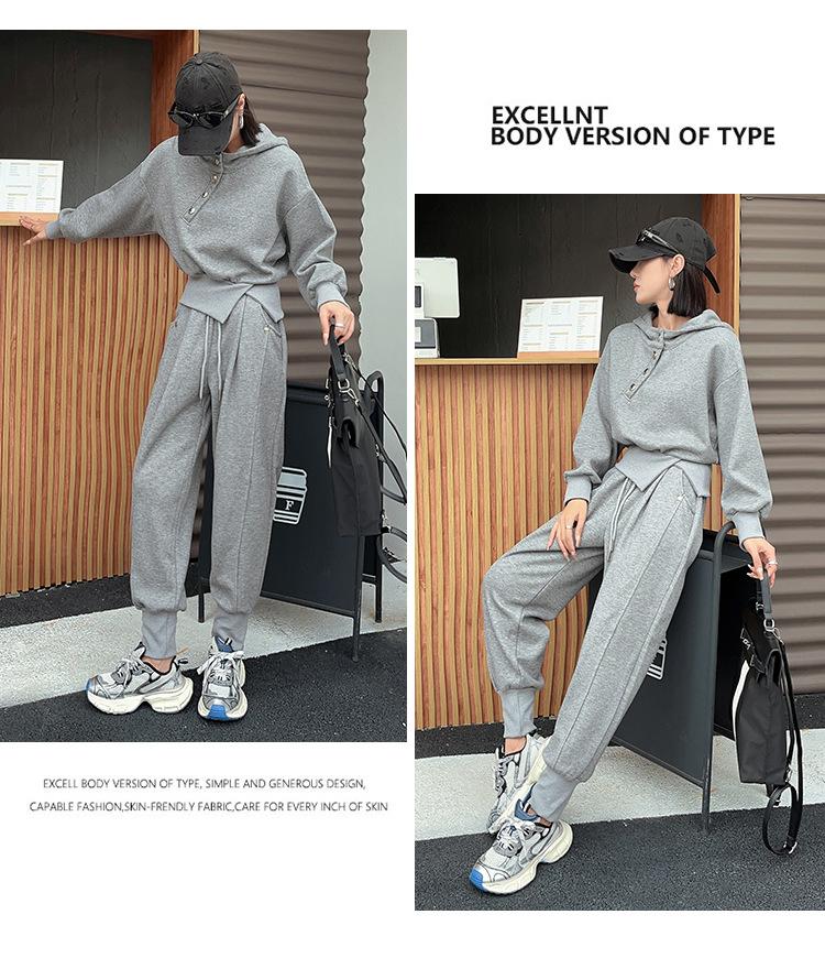 跨境淘货源分销2024秋冬季新款街头潮流减龄小个子爆款欧货网红款运动套装休闲运动气质休闲时尚流行新款秋装秋装女装时尚套装套装女装秋季套装女套装女女士运动服女装两件套套装卫衣套装休闲套装秋季套装女装时尚套装盐系休闲套装女装2024百搭设计感小众洋气欧货阿里国际站跨境采购Cross-border, shopping source, foreign trade, export, distribution 2024 fall, winter, new, street trend, explosive, European goods, network red, sportswear, leisure sports, temperament leisure, fashion popular, new autumn wear, autumn women's wear, fashion suit, women's wear, women's wear, women's wear, women's sportswear, women's two-piece, hoodie suit, casual suit, autumn suit, women's wear, Fashion suit salt department, casual suit women's dress, Ali International Station, cross-border procurement