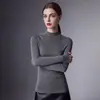 Camisa base feminina sem costura de peça única com gola semi-alta, macia e amiga da pele, malha justa para outono e inverno