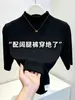 Design único, top curto de manga três quartos para mulheres, estilo europeu de outono, moderno e rejuvenescedor, camiseta de gola semi-alta, camiseta básica para usar por baixo