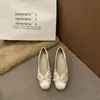 Mocasines de Mujer con Tacón Grueso y Moño de Lunares Franceses Verano 2026 Estilo Coreano Nuevo Boca Baja Punta Cuadrada Slip-on Zapatos Pequeños de Cuero
