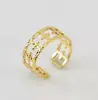 Anillo de Acero Inoxidable Hueco Geométrico de Cruz de Venta Caliente Transfronteriza para Mujeres con Diseño Abierto, Joyería Versátil de Alta Gama de Acero de Titanio