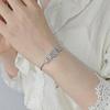 Pulseira de corrente simples e fresca de alto senso de luxo, presente de moda para mulheres S028