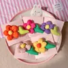 Lindo pasador de flor para niños para niñas, pinza para el flequillo lateral de la frente, pinza de pico de pato pequeña de girasol brillante
