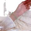 Pulsera de piedra de uva natural para mujer, transmisión en vivo de lugar escénico, entrega de una pieza, pulsera de cristal verde Dongling Sol Luna, regalo para novia