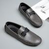 Primavera e verão comércio exterior quente Internet vermelho explosões respirável casual condução couro pedal conjunto pé preguiçoso ervilhas sapatos masculinos