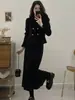 Conjunto nuevo de otoño e invierno para mujer talla grande estilo Hepburn: Conjunto de dos piezas: chaqueta de pana entallada a la cintura + falda de cola de pez