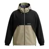 Chaqueta de trabajo con capucha verde militar personalizada de fábrica para hombre, con bordes crudos y múltiples bolsillos, con un diseño desgastado y moderno