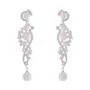 Pendientes Largos de Borla Perla de Lujo Ligero de Nicho de Gama Alta para Mujer Mismo Estilo que las Socialités Moda Versátil Elegantes Pendientes de Circonita