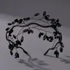 A Fábrica de Origem Especializa-se em Tiaras de Cristal Feitas à Mão para Noivas, Tiaras Modernas e Versáteis para Formaturas, Apresentações e Acessórios de Cabelo para Casamentos