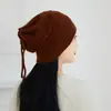 Macio e Pegajoso Caxemira 2026 Outono/Inverno Novo Estilo Feminino Jacquard Cordão Proteção Auricular Quente Moda Proteção Contra Frio Gorro Turbante de Tricô